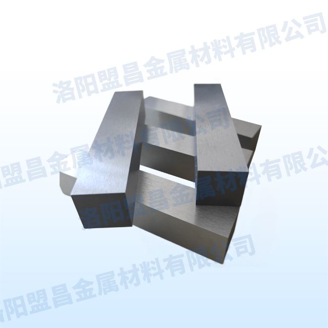 Zirconium block